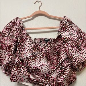 🌸Express Women's Pink and Black Patterned Top🌸